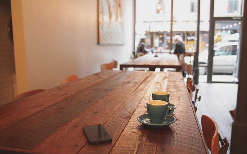 Tóm tắt: Virtual First Impressions Matter: The Effect of Enterprise Social Networking Sit